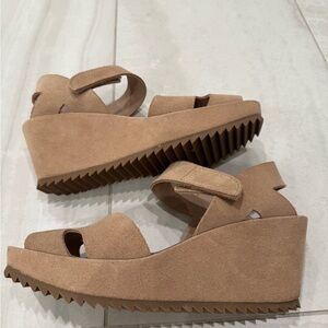 PEDRO GARCIA
Suede Sandals
